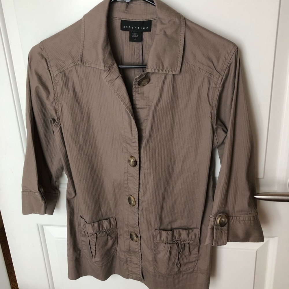 Attention Quarter-Sleeve jacket